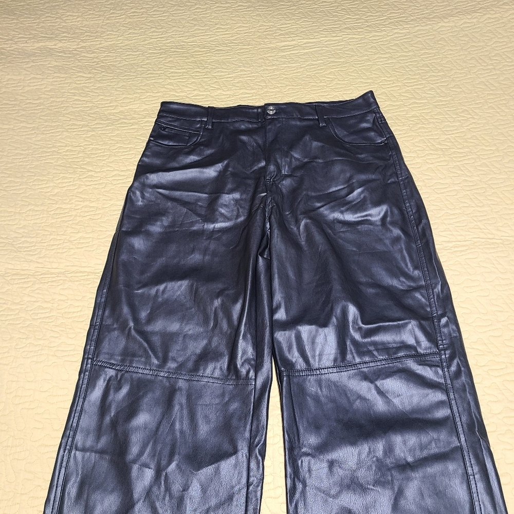 Bershka faux leather straight leg trouser pants size XL - Picture 4 of 16